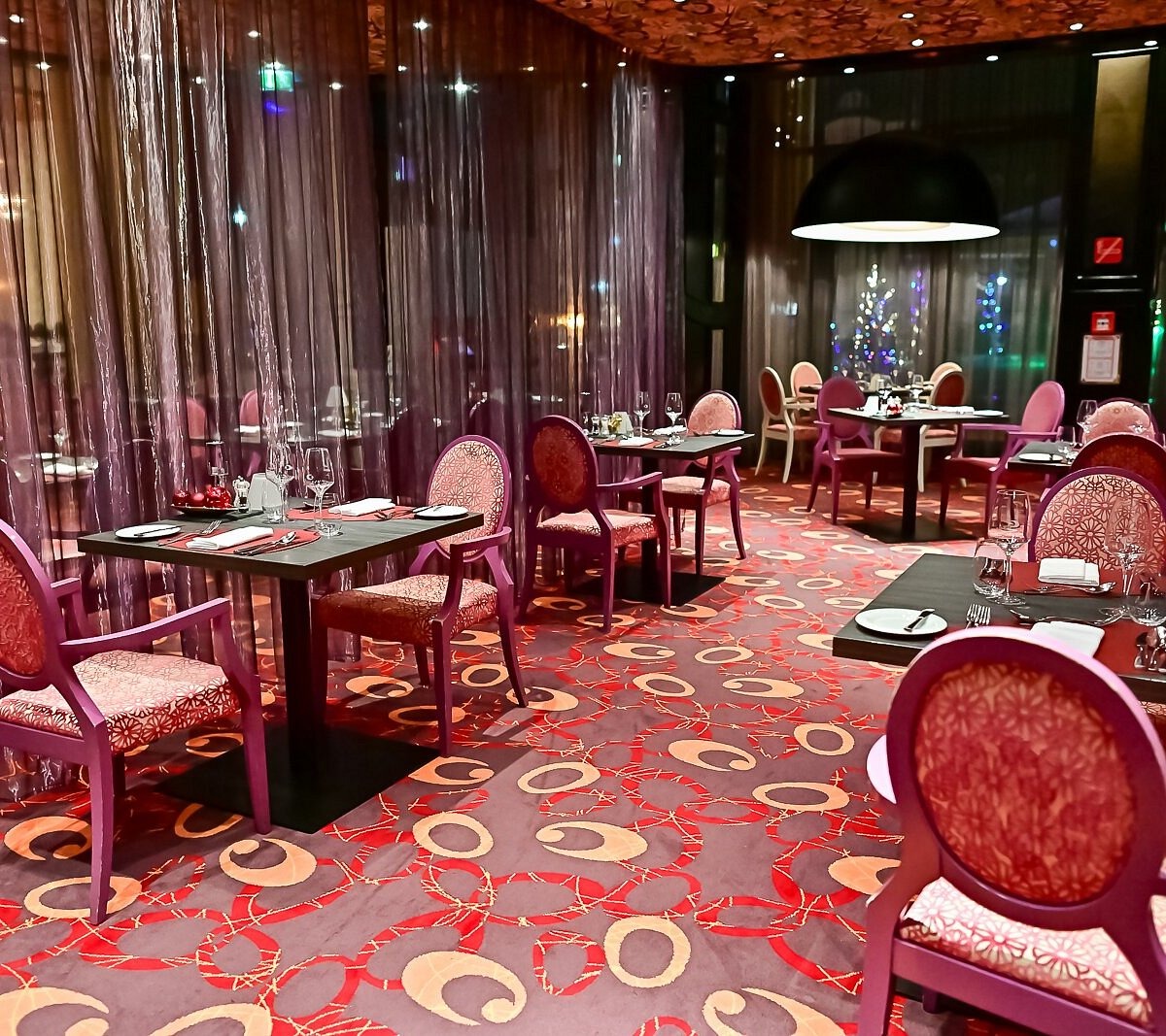 Goldenpathforge's stylish restaurant hall