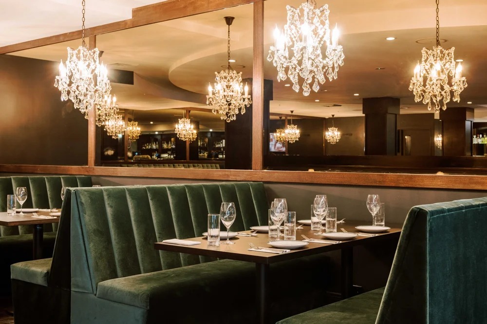 A quiet private lounge for a VIP dinner